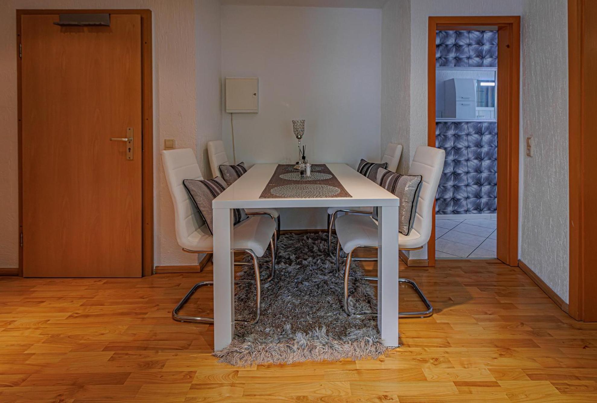 Wohnen Ueber Einem Mediterranen Restaurant,Apartment 2 Oder 3 Lipsk Zewnętrze zdjęcie