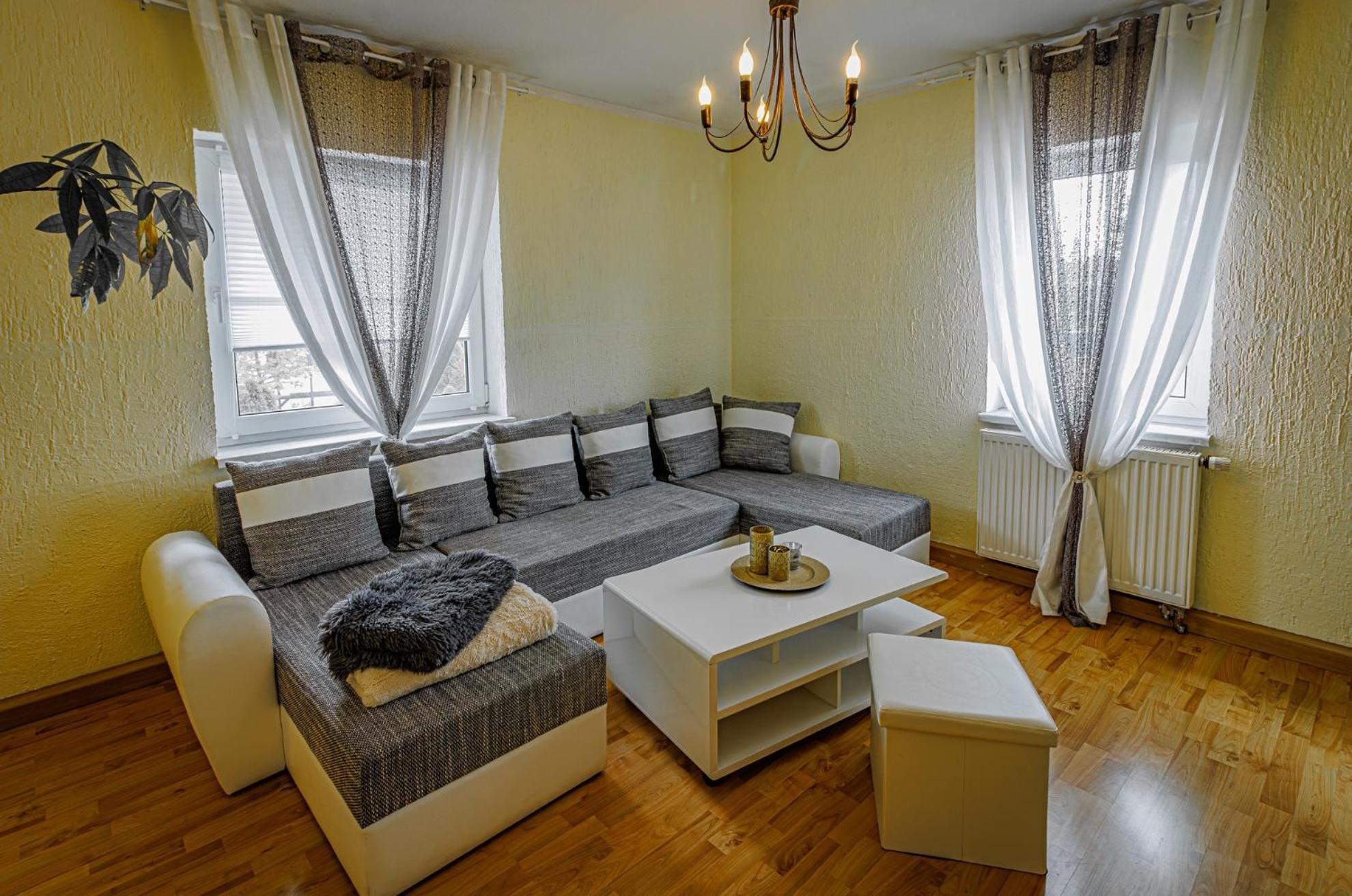 Wohnen Ueber Einem Mediterranen Restaurant,Apartment 2 Oder 3 Lipsk Zewnętrze zdjęcie